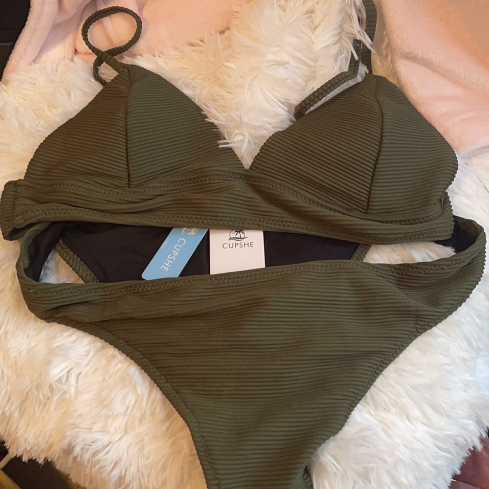 CUPSHE bathing suit
